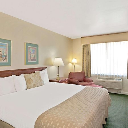 รามาดา บาย วินด์แฮม เดรเพอร์ Hotel เดรเปอร์ ภายนอก รูปภาพ