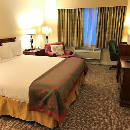 รามาดา บาย วินด์แฮม เดรเพอร์ Hotel เดรเปอร์ ภายนอก รูปภาพ