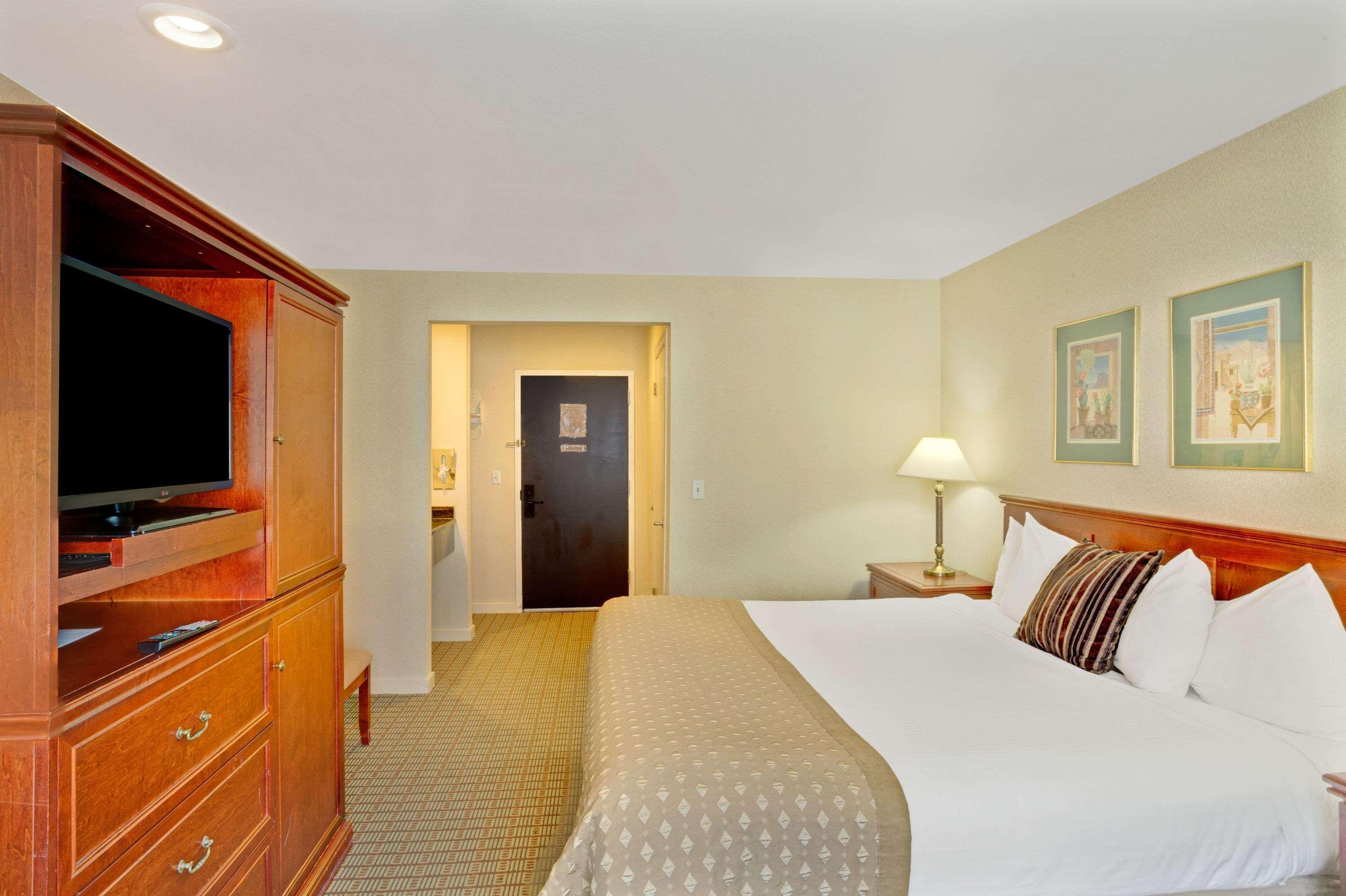 รามาดา บาย วินด์แฮม เดรเพอร์ Hotel เดรเปอร์ ภายนอก รูปภาพ